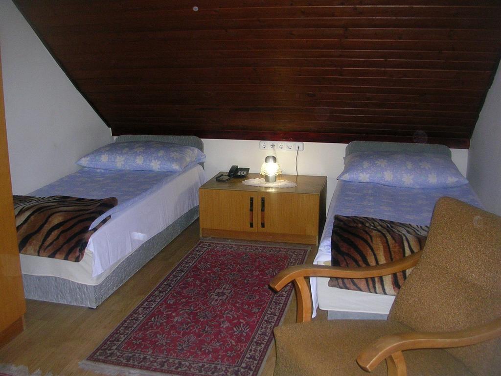 Bed and Breakfast Hegyesi Vendeghaz Геделле Номер фото